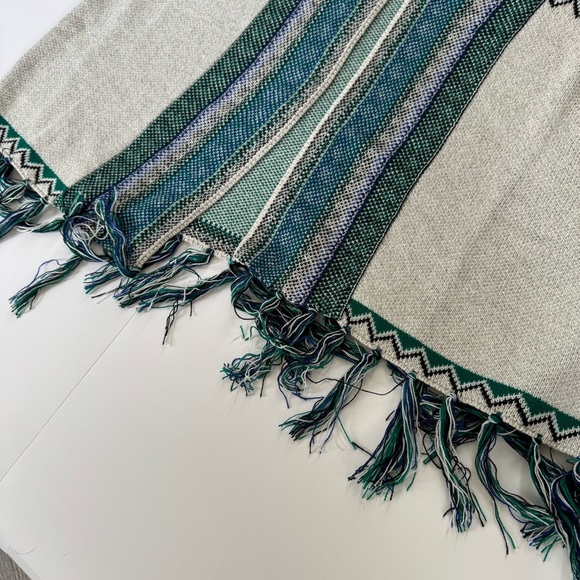 Cato Sleeveless Long Open Cardigan Sweater Fringe Blue Green White Womens 26/28W - Picture 3 of 6